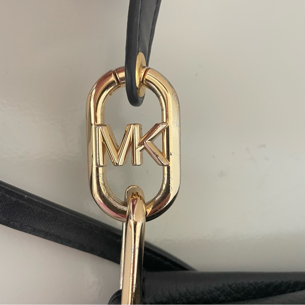 Michael Kors Black Leather Crossbody Bag with Gold Hardware - Picture 8 of 10